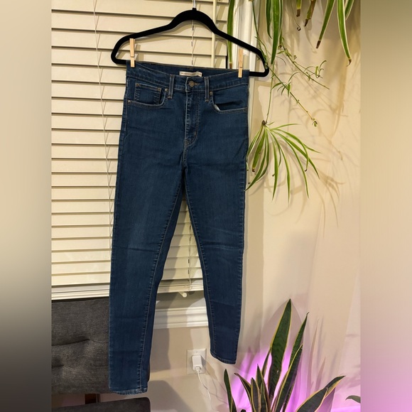 Levi’s Mile High Super Skinny Jeans - Picture 3 of 9